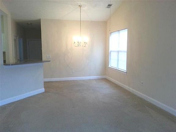 Living area to Dining area_08272014