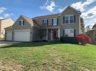 1021 Ashbrooke Ln, Xenia, OH 45385