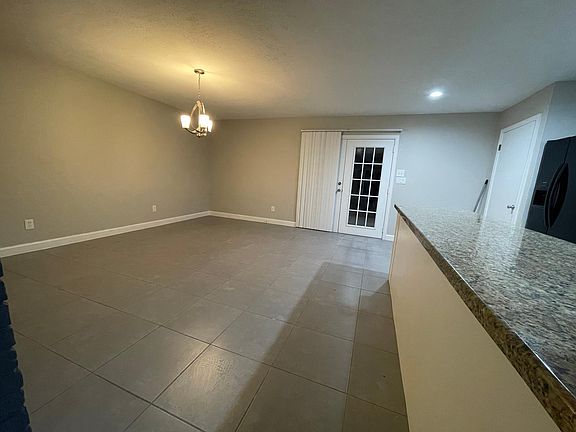 4th image of 17322 Box Canyon Dr