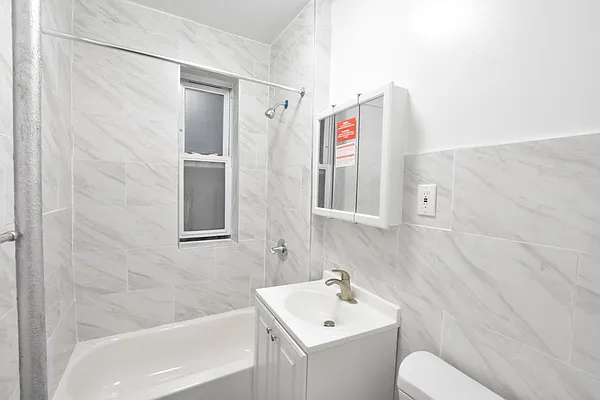 Rented by Clove Realty LLC | media 4