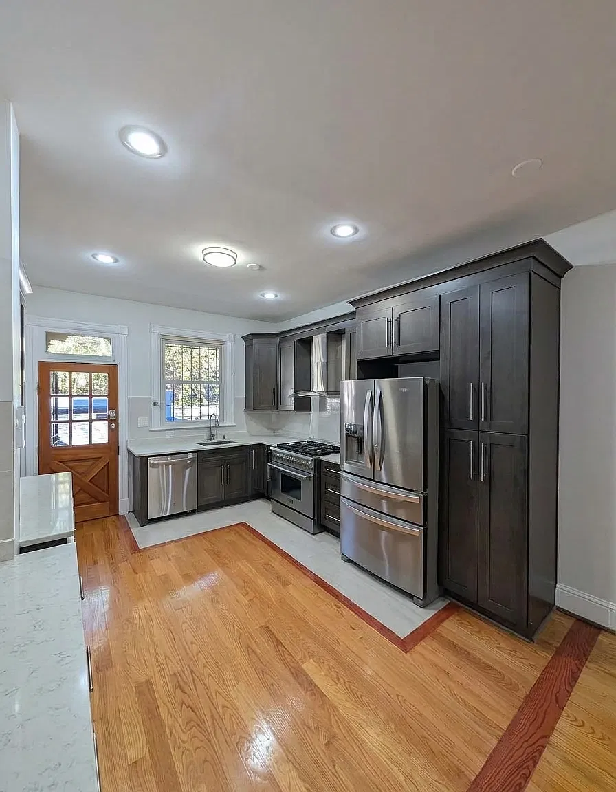 3 bed, 2.5 bath, 1600 sqft, $5,200 — Photo 1