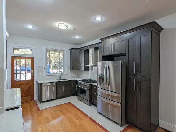 137 Randolph Pl NW #2, Washington, DC 20001