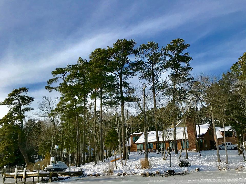 2nd image of 10806 Piney Island Dr