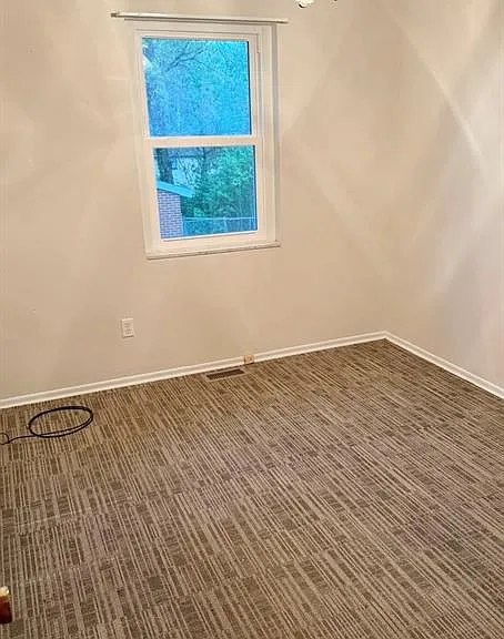 7602 Elton St — Photo 9