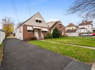 16 Linden Ave, Belleville, NJ 07109