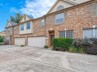 2945 Sandcastle Ln, Houston, TX 77057
