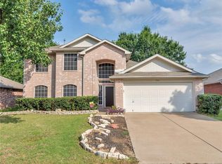 931 Silver Streak Dr, Saginaw, TX 76131