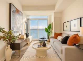 60 Honeycrisp Cres #819, Vaughan, ON L4K 0N5