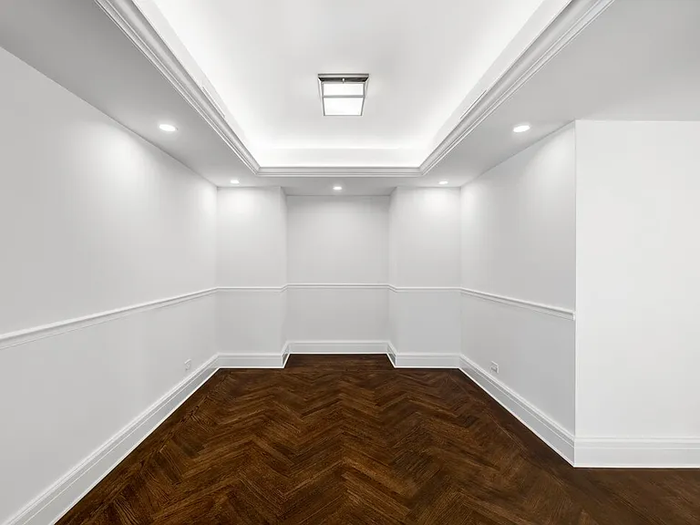1085 Park Ave #4B — Photo 3