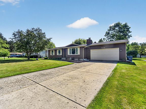 3rd image of 7108 Fairgrove Dr