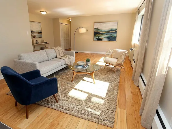 513 N Neville St, Pittsburgh, PA 15213