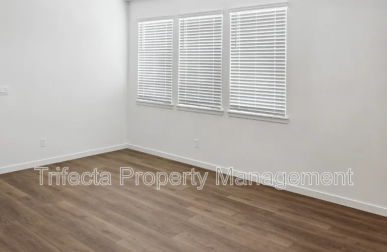632 Thoroughbred Ln — Photo 4