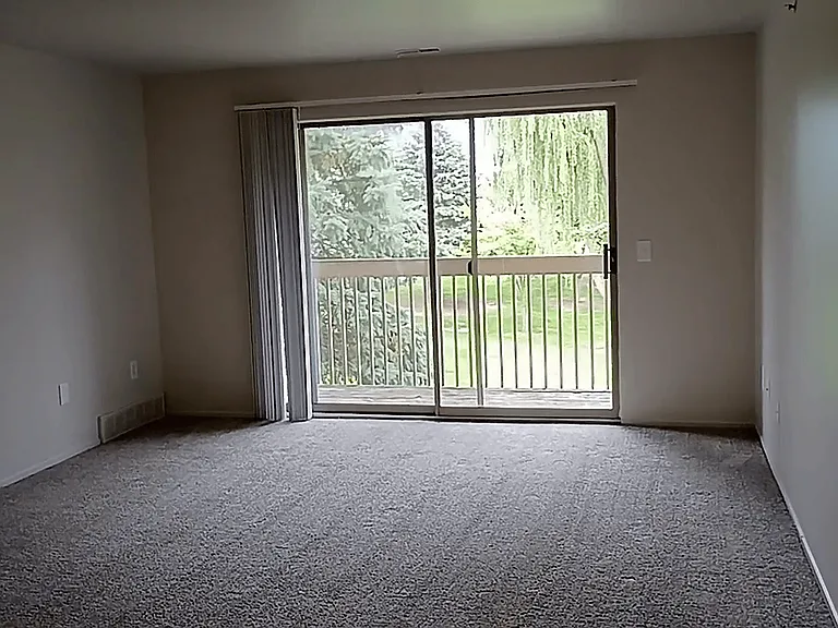 Prentiss Pointe Apartments — Photo 250