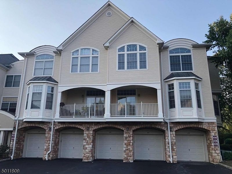 1st image of 416 Turlington Ct #416