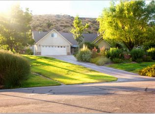 1074 Cholla Dr, Toquerville, UT 84774