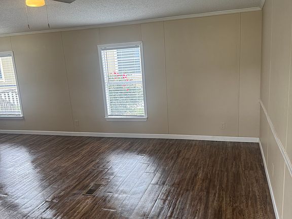 2nd image of 8050 Tanner Williams Rd #4