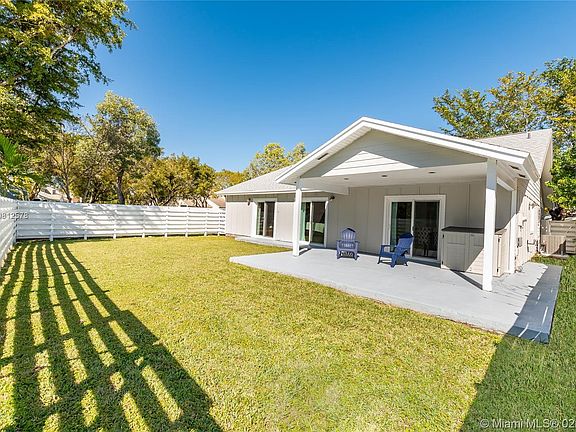 4th image of 14594 SW 142 Court Cir S