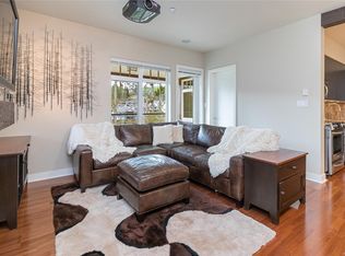 1395 Bear Mountain Pkwy #302, Langford, BC