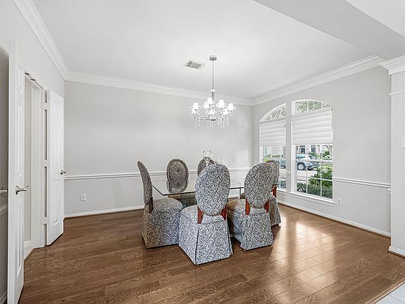 5th image of 9806 McMahon Ct
