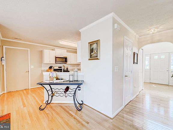 4th image of 10363 Cassidy Ct