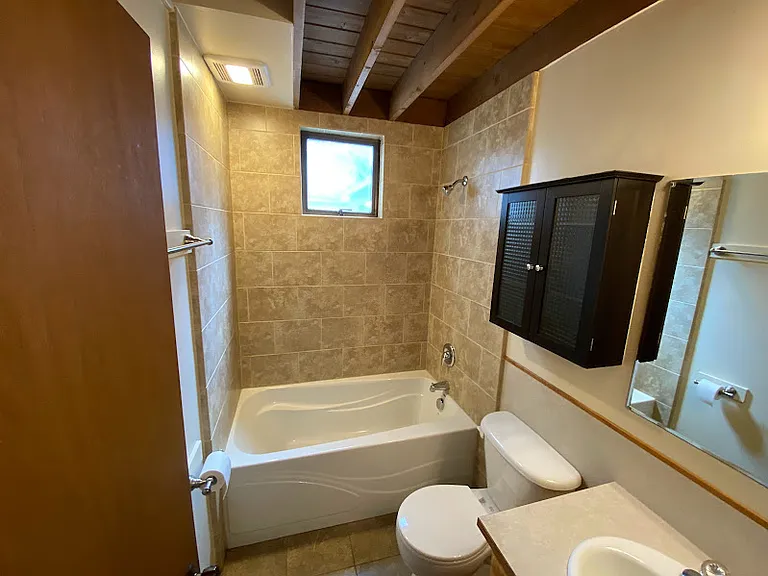 910 E 9th Ave #3 — Photo 8