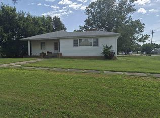 205 E Lost St, Lincoln, KS 67455