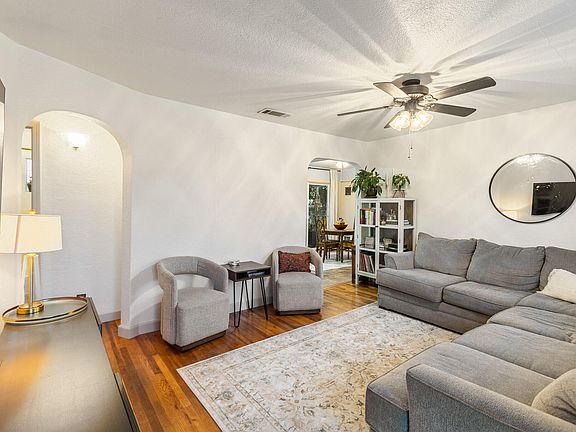 5th image of 808 S Bradley Street