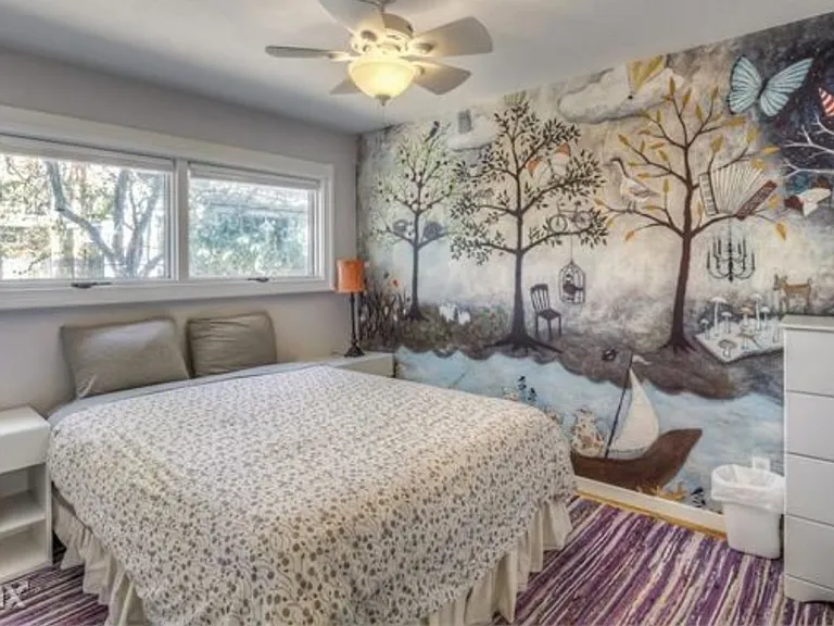 1320 Oak Ct — Photo 9
