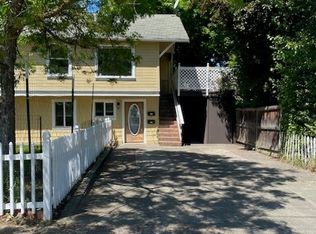 171 Alida St, Ashland, OR 97520