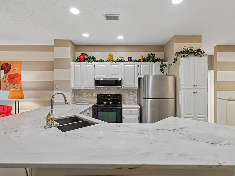 1010 Normandy Trace Rd — Photo 11