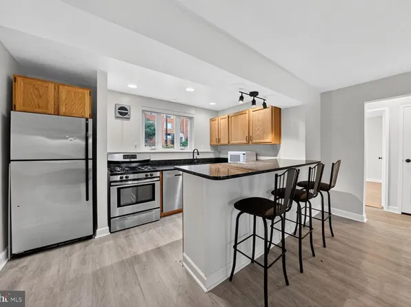 10403 Montrose Ave #10403, Bethesda, MD 20814