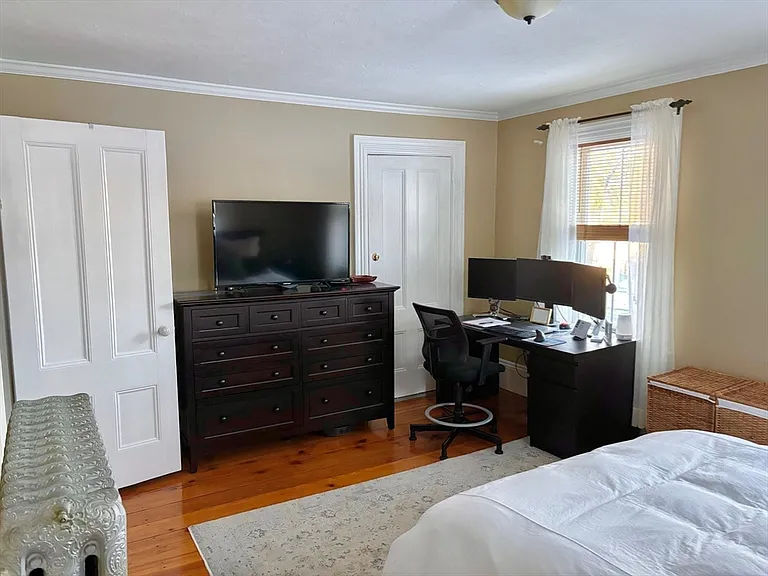 872 Main St #1 — Photo 5