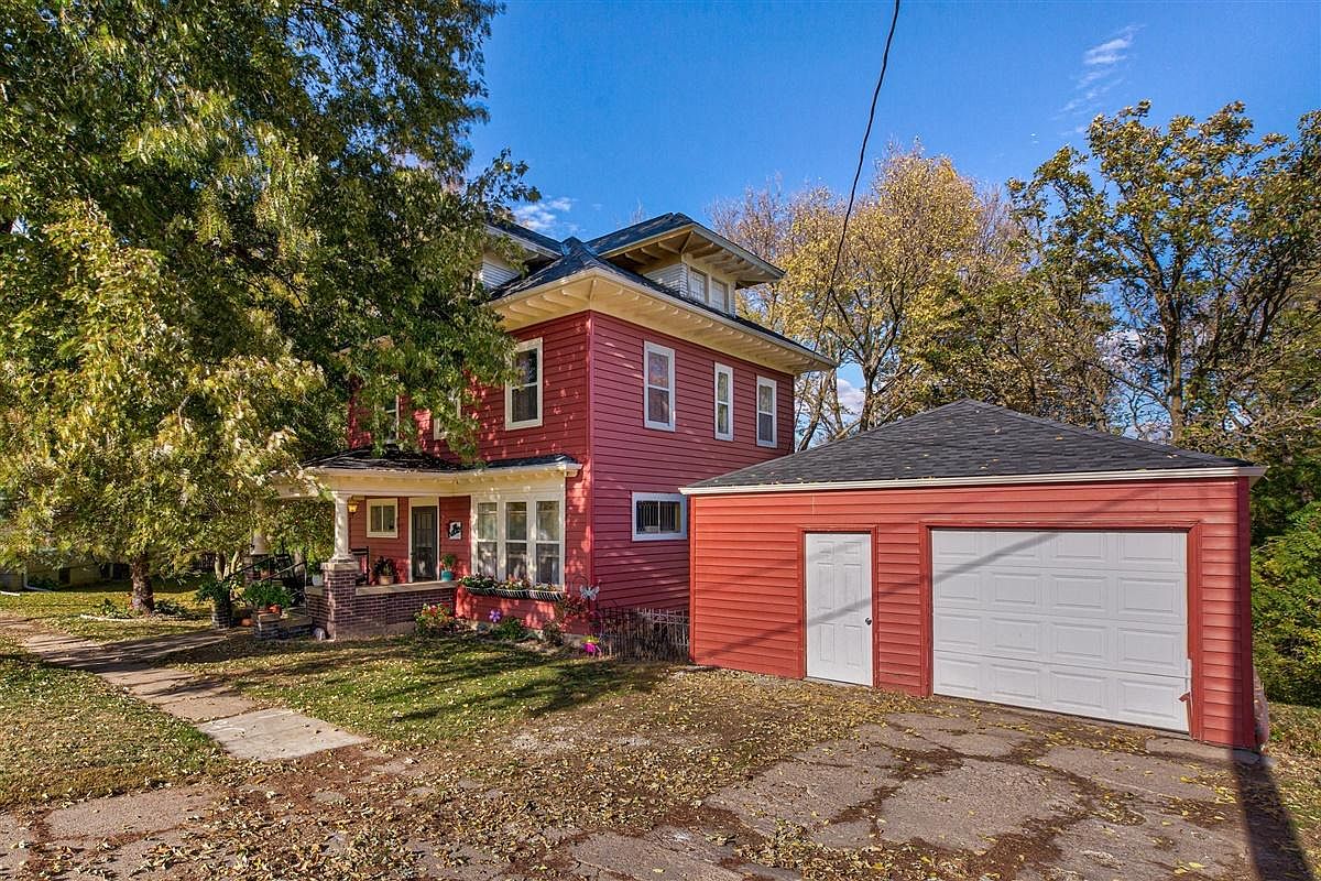 902 Oakland Ave, Oakland, IA 51560 Zillow