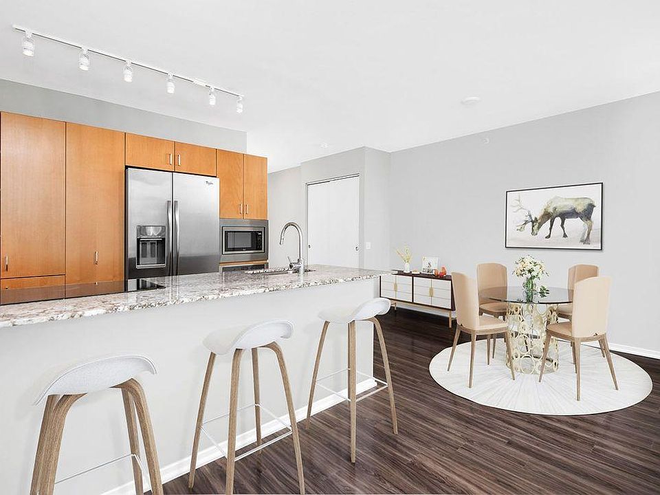 1st image of 304 E Illinois St #1201
