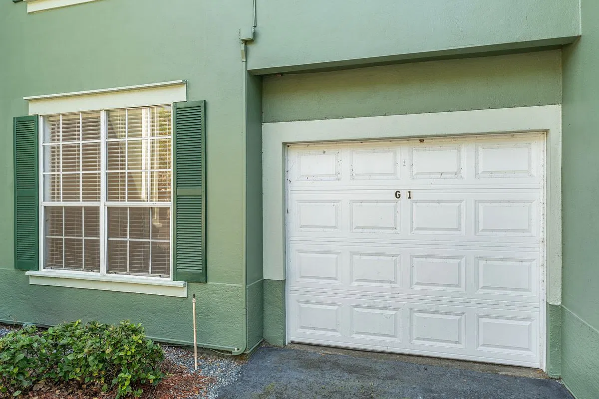9158 Lake Chase Island Way — Photo 2