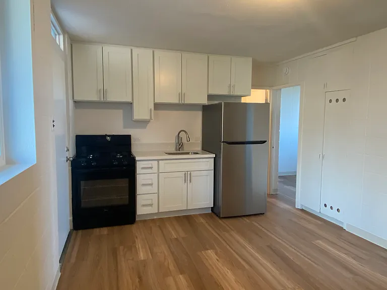 757 Gulick Ave #6 — Photo 2