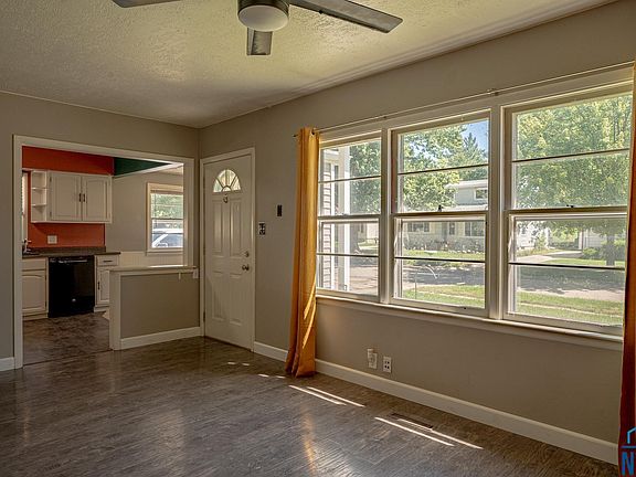 5th image of 2409 S Olive St