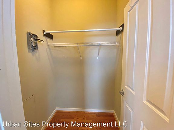 4th image of 24 E 15th St #6