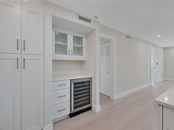5th image of 9 High Point CIR N #108