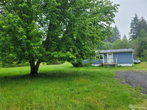 120 & 122 Wennassee Loop, Silver Creek, WA 98585