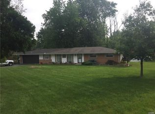 2122 S Linda Dr, Bellbrook, OH