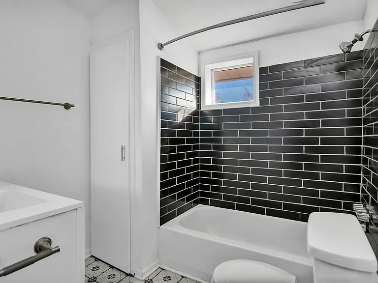 203 Oliver St — Photo 18