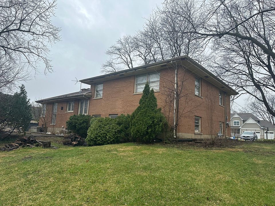 2nd image of 1515 S Douglas Ave