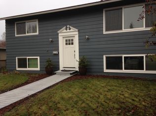 1417 Inlet Pl, Anchorage, AK 99501