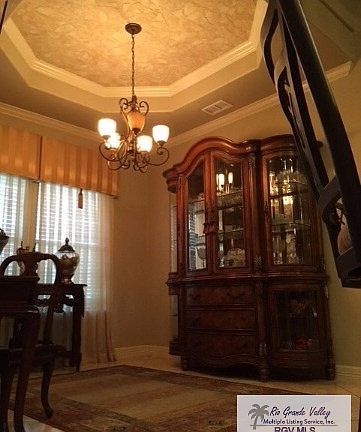 5th image of 7098 Chestnut Oak Ln