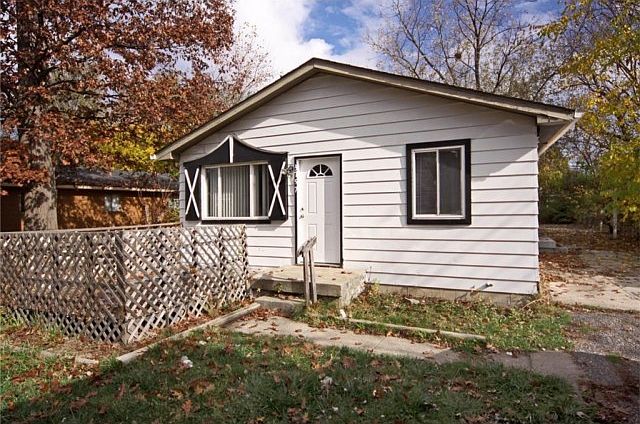 1st image of 3757 N Sadlier Dr