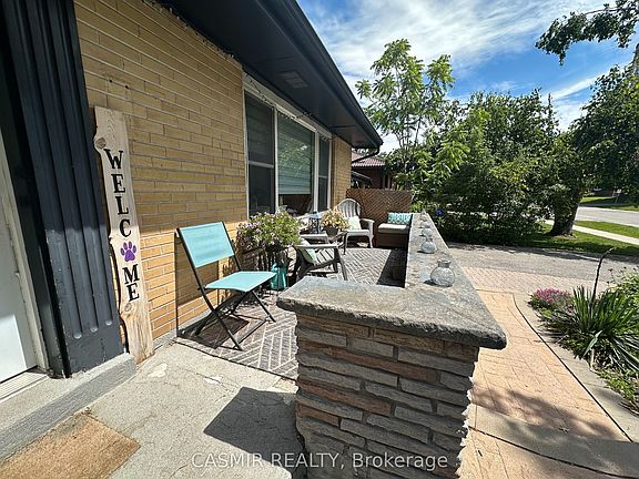 4th image of 134 North St W