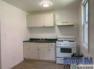 218 3rd St APT 1R, Elizabethport, NJ 07206