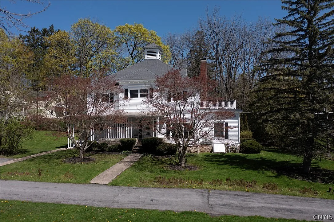 40 Lakeview Cir — Photo 3