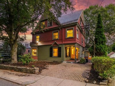 119 Sedgwick St, Jamaica Plain, MA, 02130